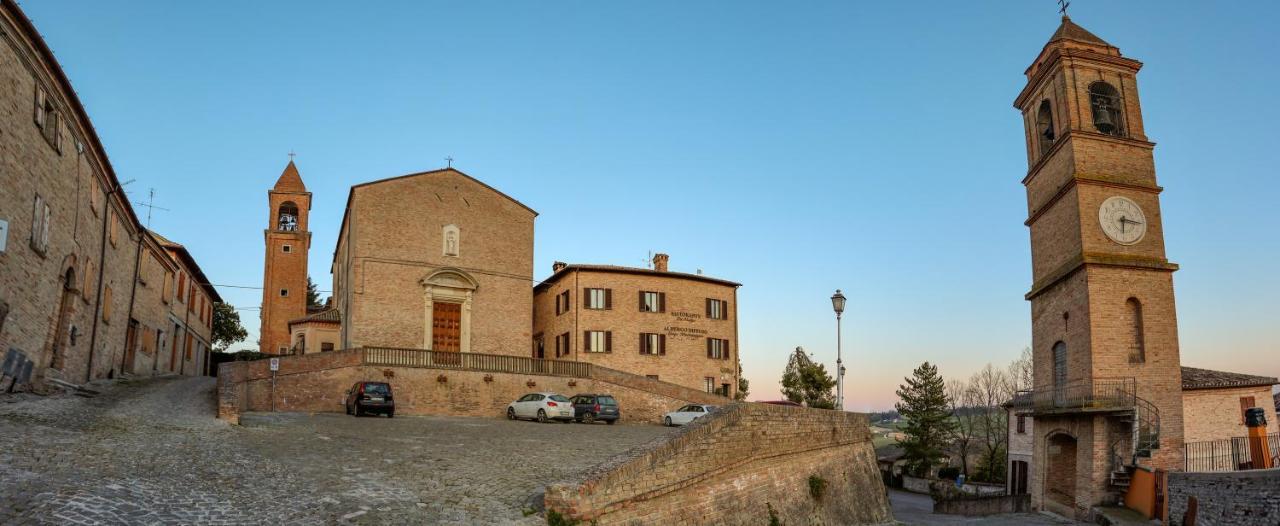 Albergo Diffuso Borgo Montemaggiore Montemaggiore al Metauro Buitenkant foto