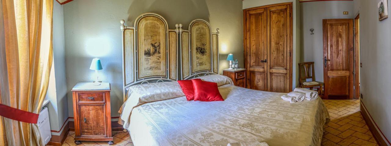 Albergo Diffuso Borgo Montemaggiore Montemaggiore al Metauro Buitenkant foto