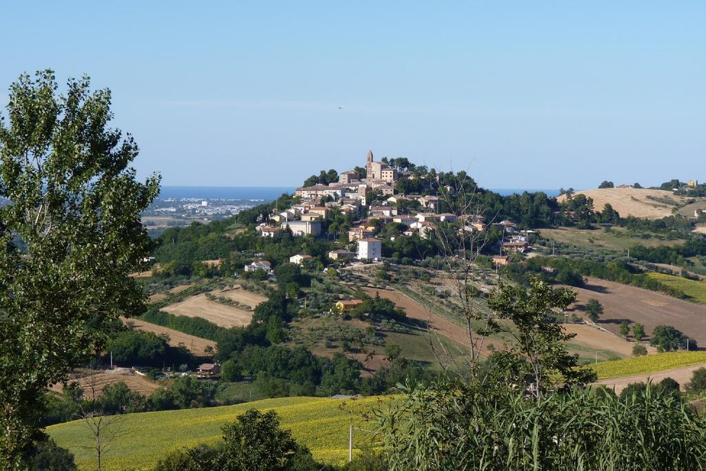 Albergo Diffuso Borgo Montemaggiore Montemaggiore al Metauro Buitenkant foto